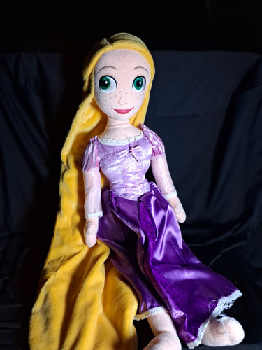 Disney store raperonzolo - disney,